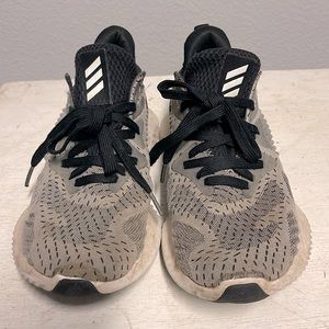 Kids Adidas Sneakers Size 4